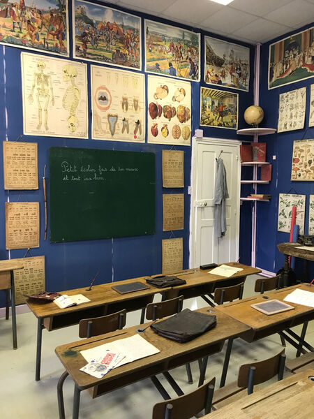 salle-de-classe-reconstituee-saint-ouen-sur-morin-provins-©-association-terroirs-1