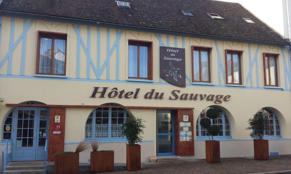hotel-resto-sauvage