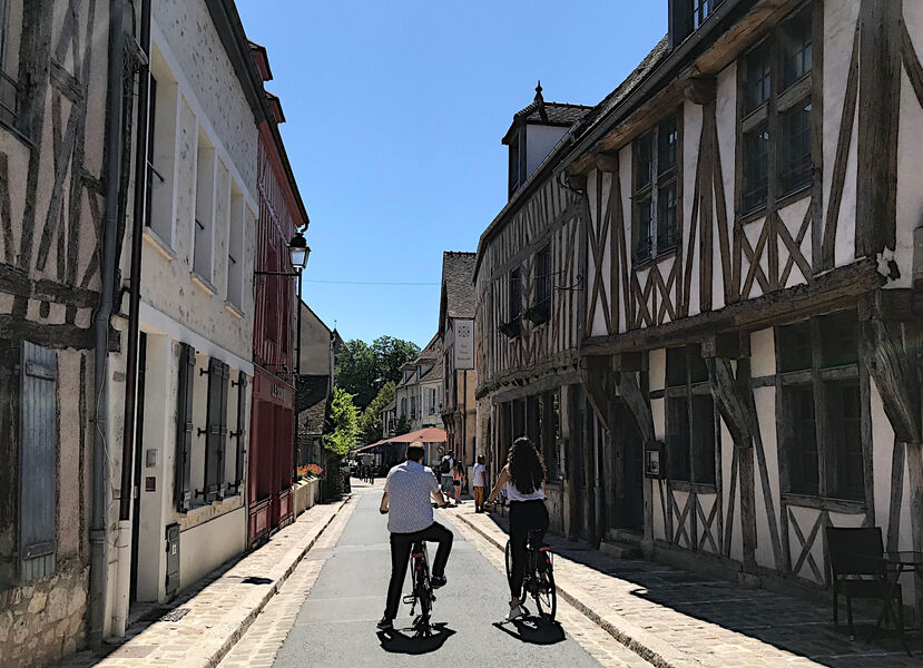 vtt-vtc-electrique-rue-couverte-provins-tourisme