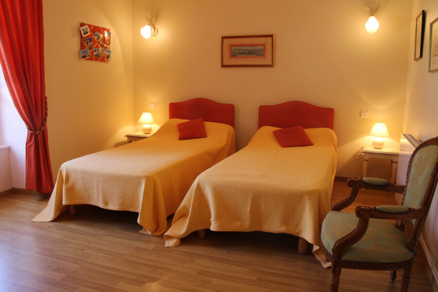 oree-des-champs-chambre-d-hote-villiers-saint-georges-provins-1