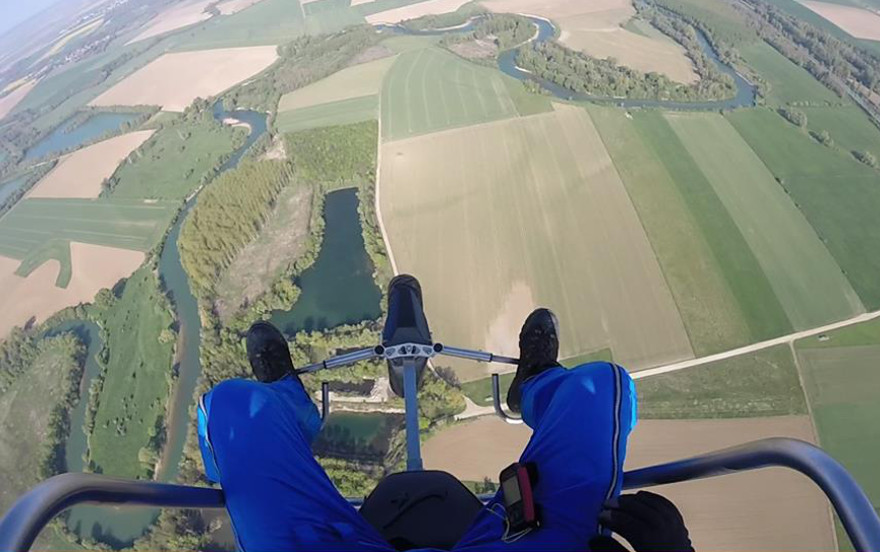 Take off right away over Provins and its region with Paramoteur Paris-Est, Les Gratte-Ciel in La Ferté-Gaucher and Les Ailes de la Bassée Take off right away over Provins and its region with Paramoteur Paris-Est, Les Gratte-Ciel in La Ferté-Gaucher and Les Ailes de la Bassée