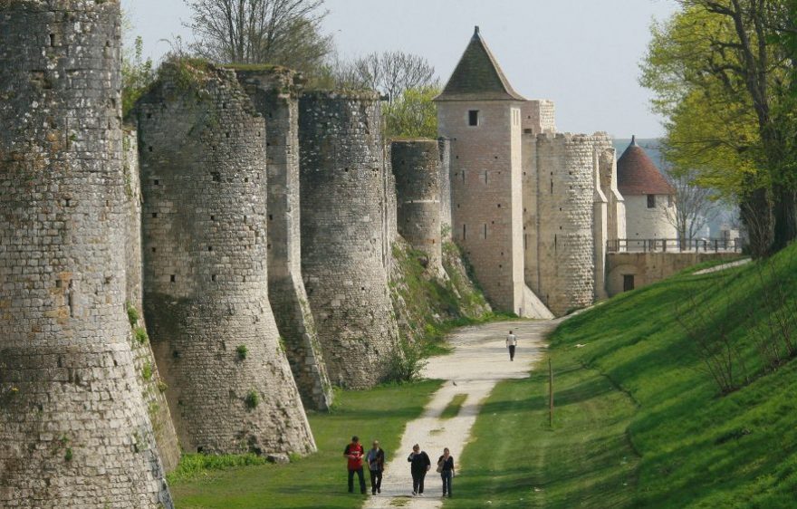 The ramparts of Provins - Provins Tourisme, entre Bassée, Montois ...