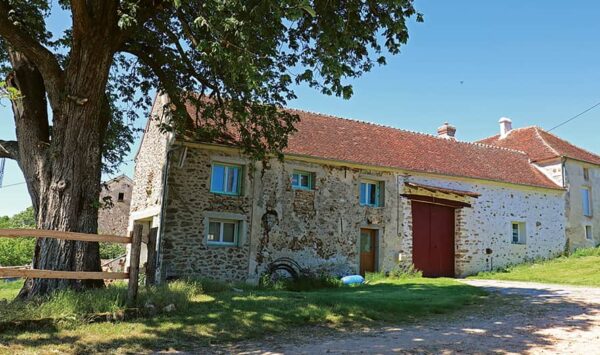 La petite Suisse Briarde, randonnée pédestre dans la Vallée des 2 Morin, région de Provins La petite Suisse Briarde, randonnée pédestre dans la Vallée des 2 Morin, région de Provins